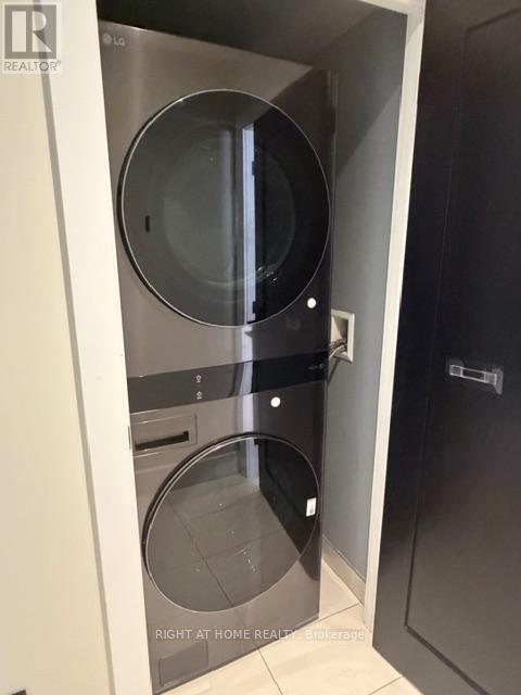 1002 - 3 Michael Power Place, Toronto, Ontario  M9A 0A2 - Photo 9 - W13049500