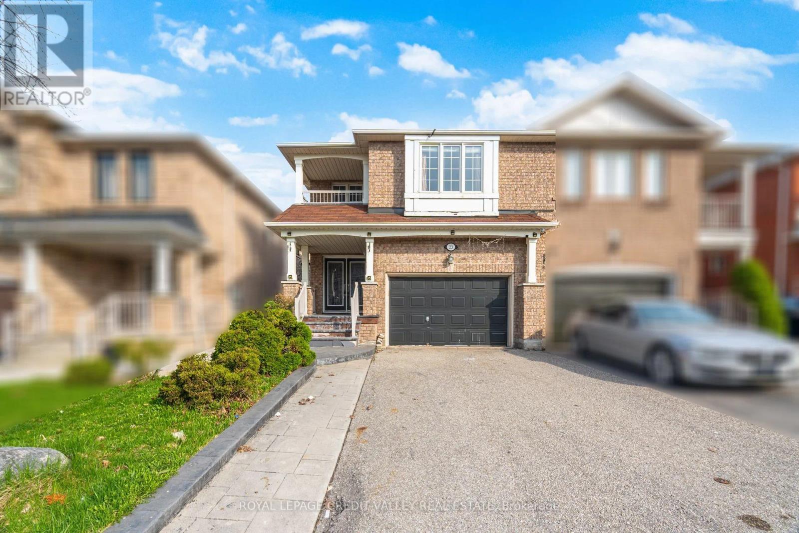 23 Capistro Street, Brampton, Ontario  L7A 3J2 - Photo 2 - W13049506