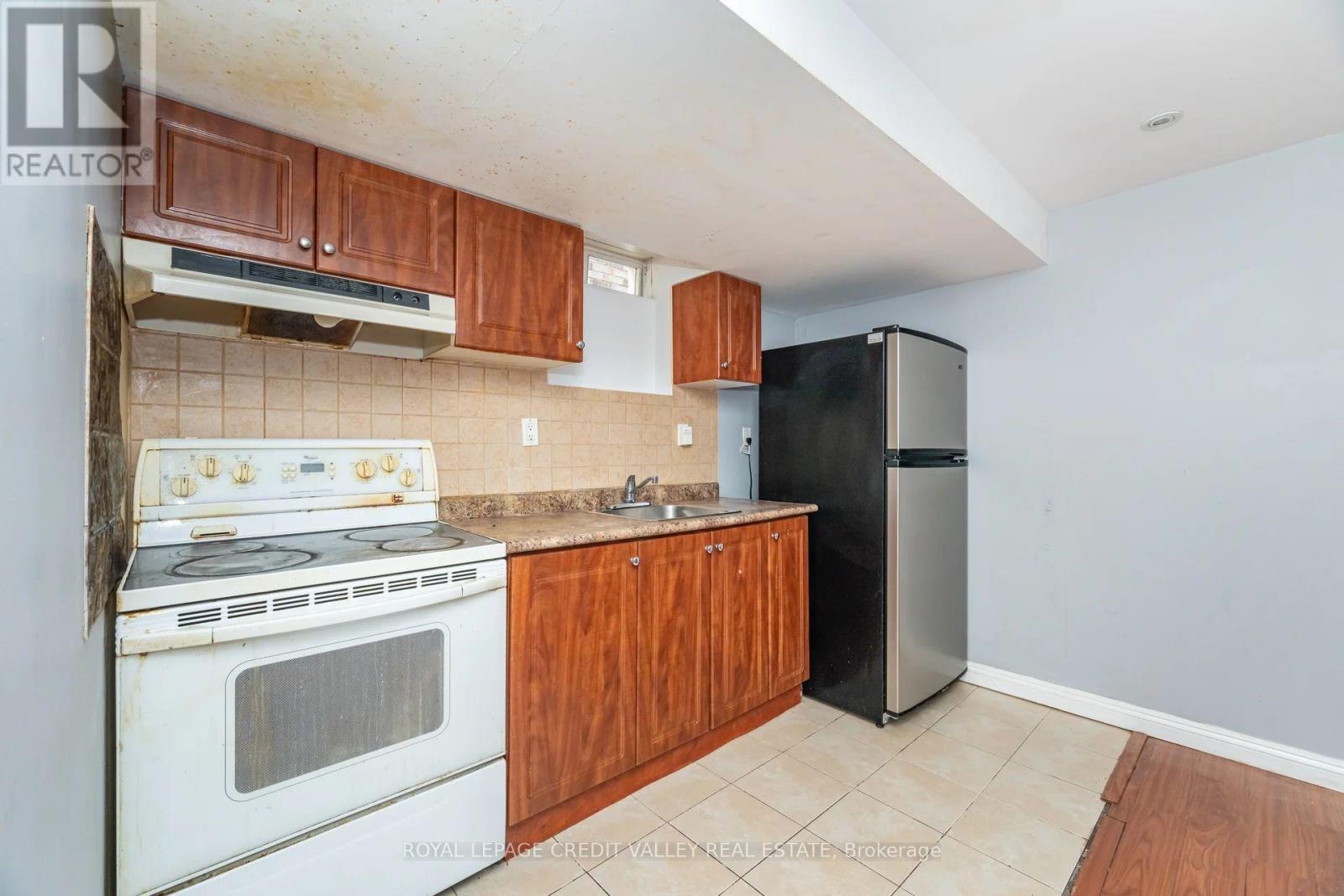 23 Capistro Street, Brampton, Ontario  L7A 3J2 - Photo 39 - W13049506