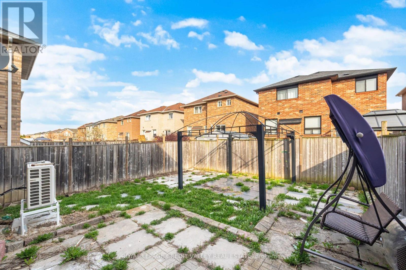 23 Capistro Street, Brampton, Ontario  L7A 3J2 - Photo 50 - W13049506