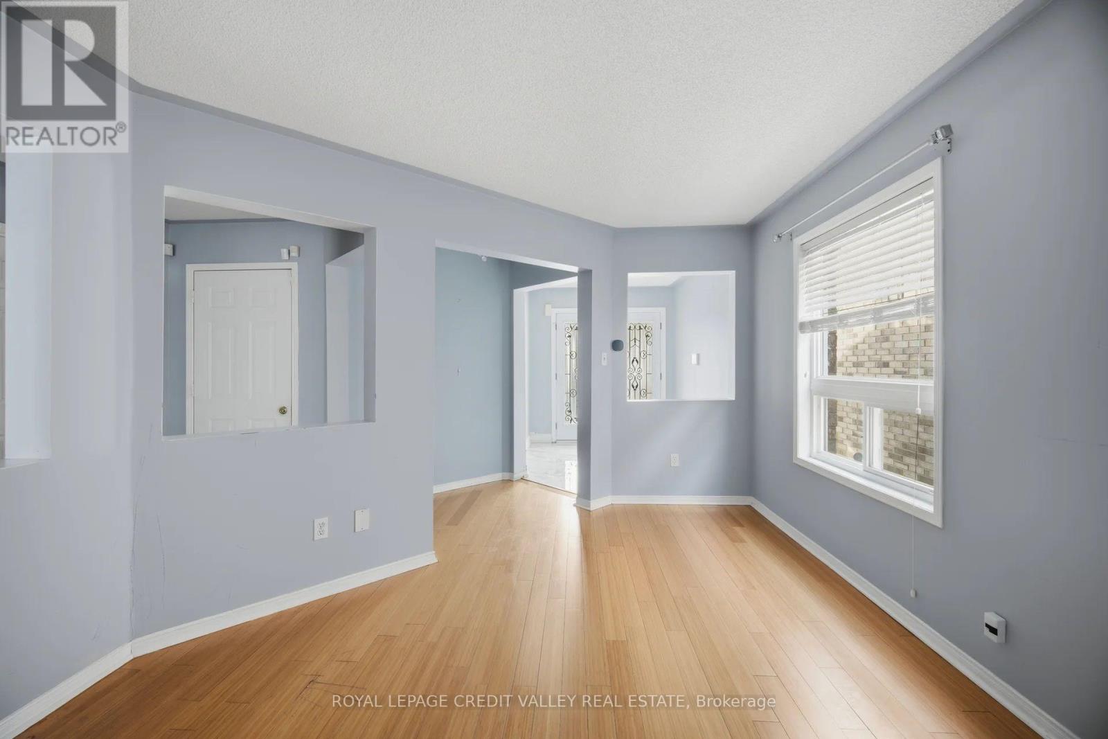 23 Capistro Street, Brampton, Ontario  L7A 3J2 - Photo 8 - W13049506