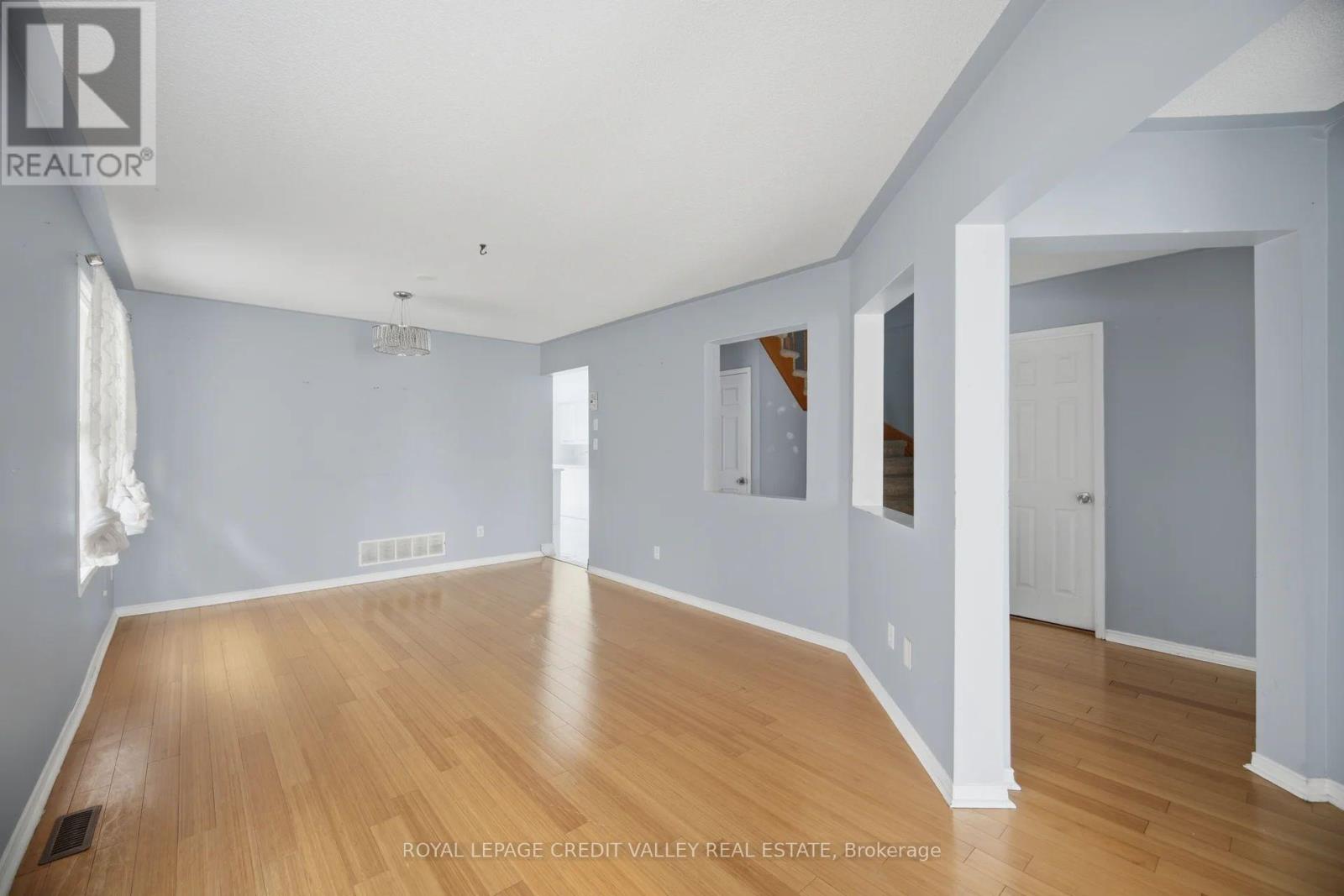 23 Capistro Street, Brampton, Ontario  L7A 3J2 - Photo 9 - W13049506