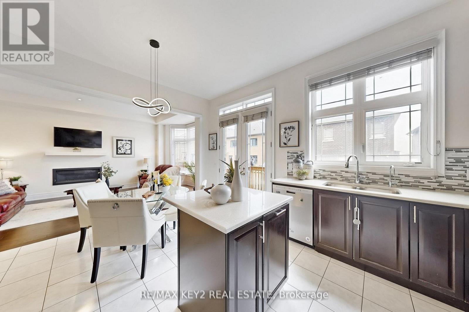 10 Lyle Way, Brampton, Ontario  L6X 5P8 - Photo 20 - W13049508