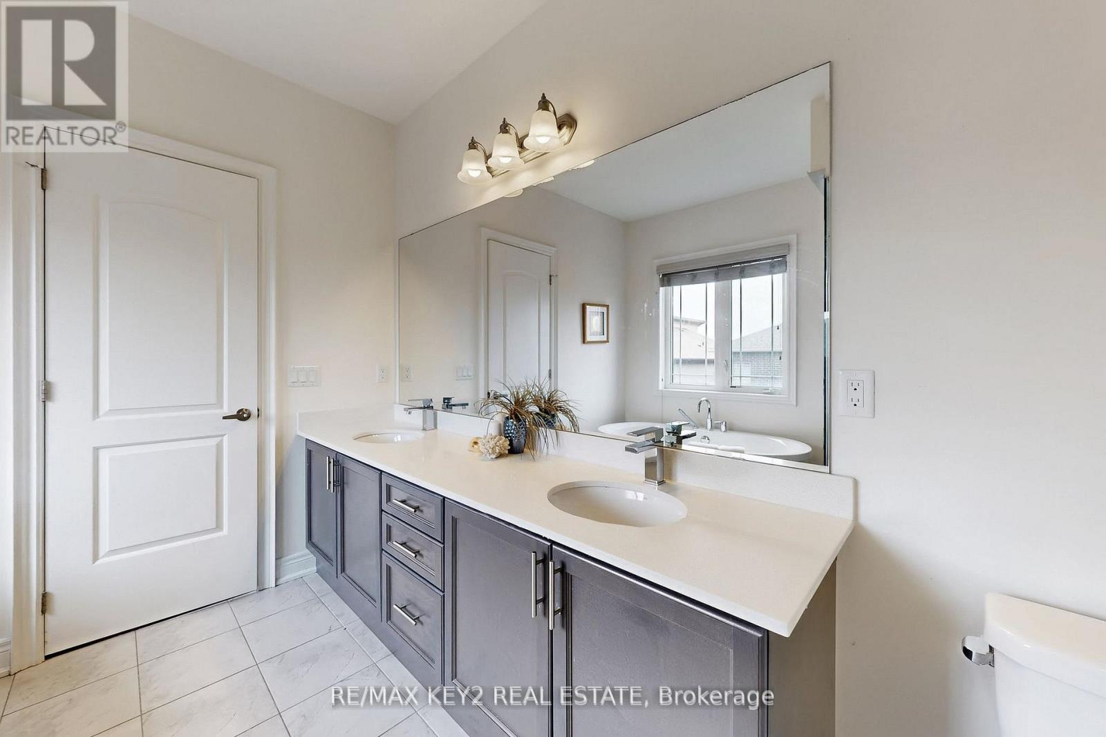 10 Lyle Way, Brampton, Ontario  L6X 5P8 - Photo 31 - W13049508