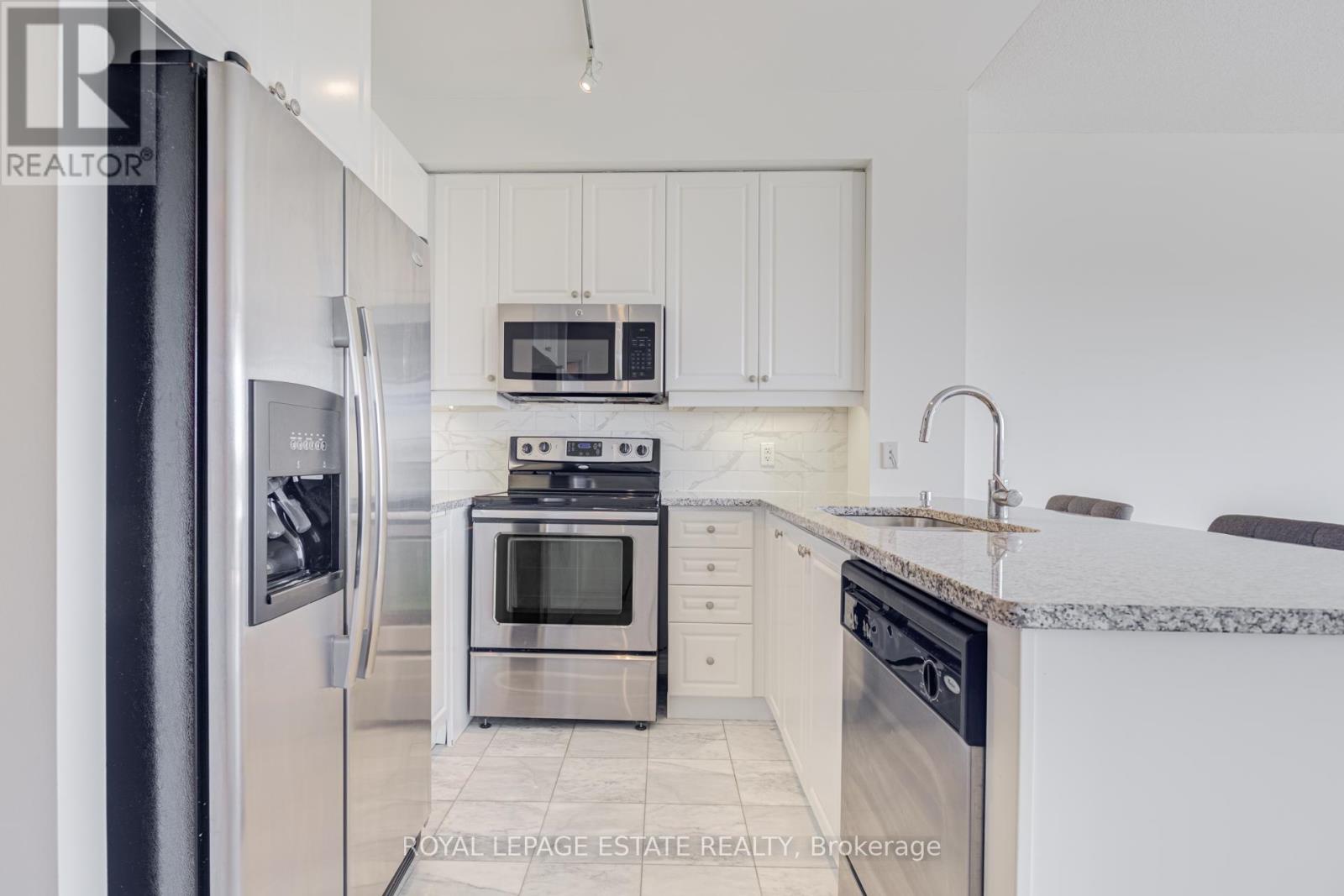 504 - 1135 Royal York Road, Toronto, Ontario  M9A 0C3 - Photo 11 - W13049516