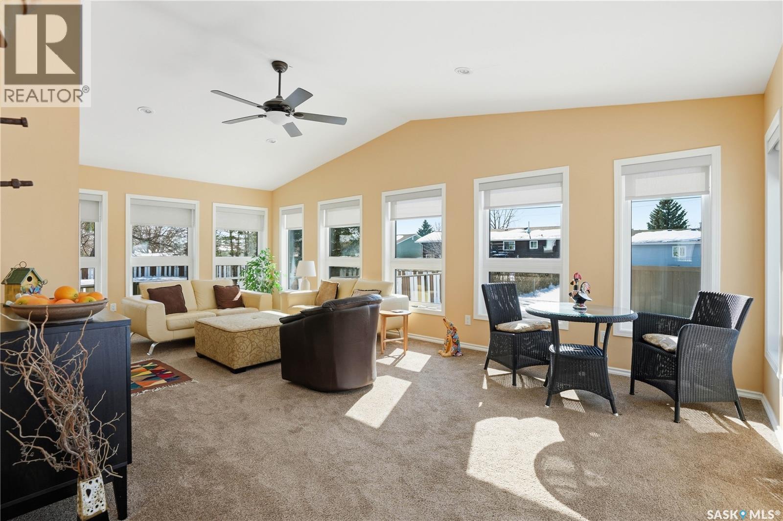 5 Morin Crescent, Gravelbourg, Saskatchewan  S0H 1X0 - Photo 18 - SK033906