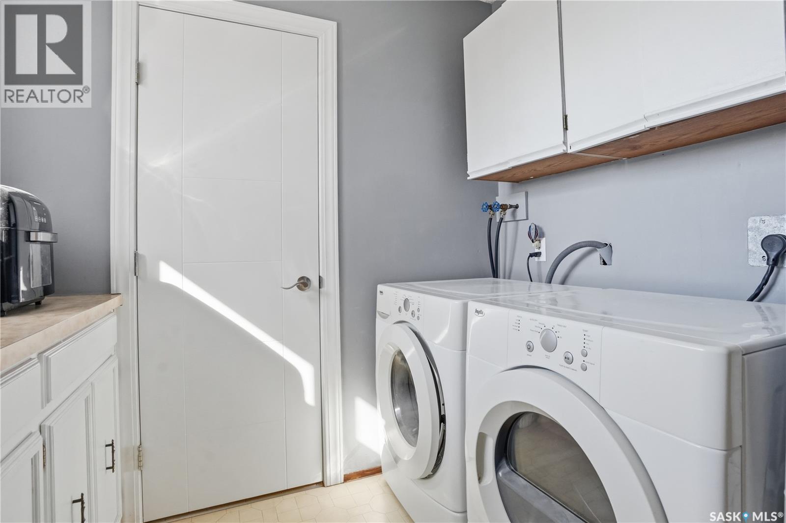 5 Morin Crescent, Gravelbourg, Saskatchewan  S0H 1X0 - Photo 33 - SK033906