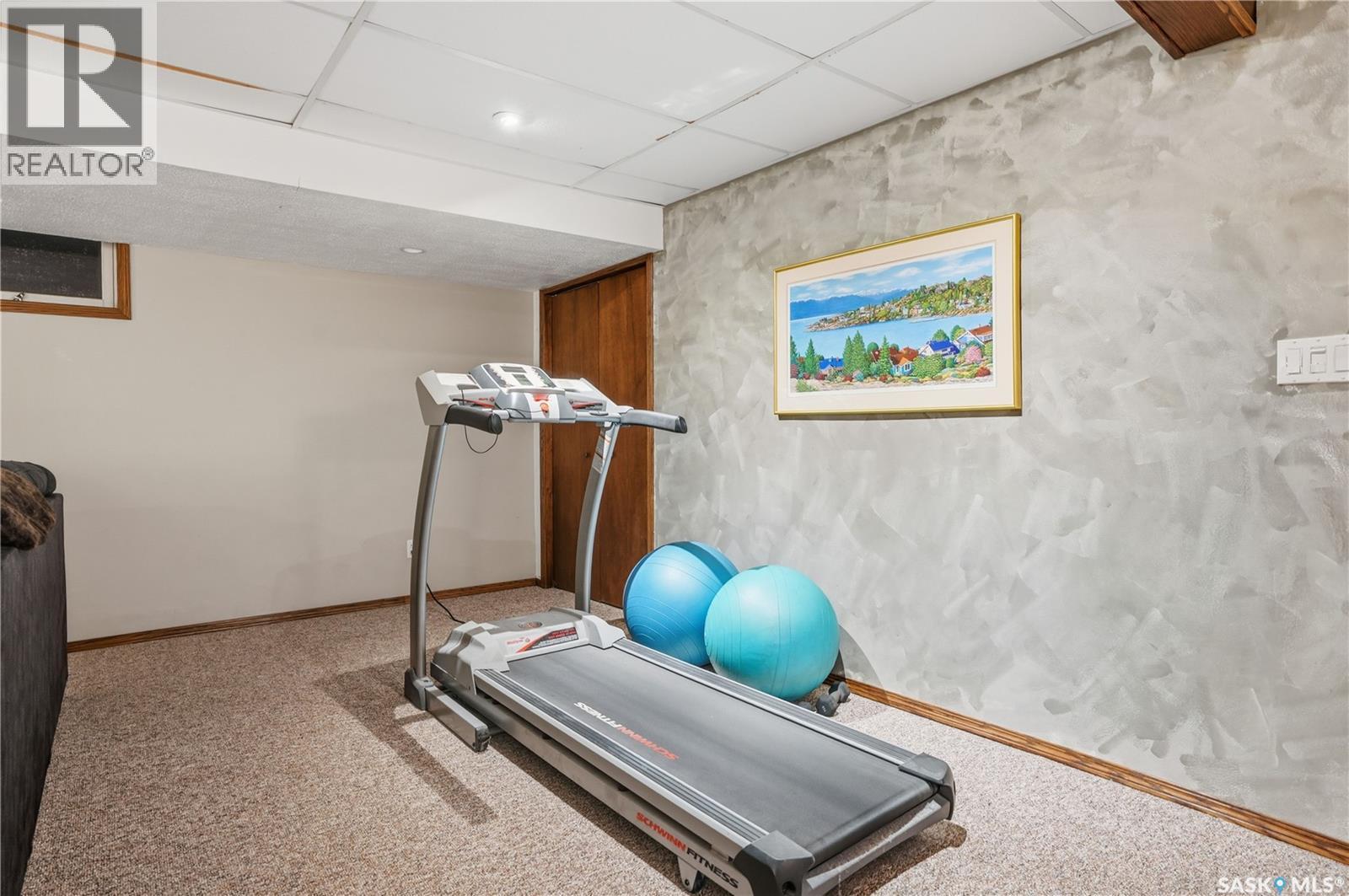 5 Morin Crescent, Gravelbourg, Saskatchewan  S0H 1X0 - Photo 38 - SK033906