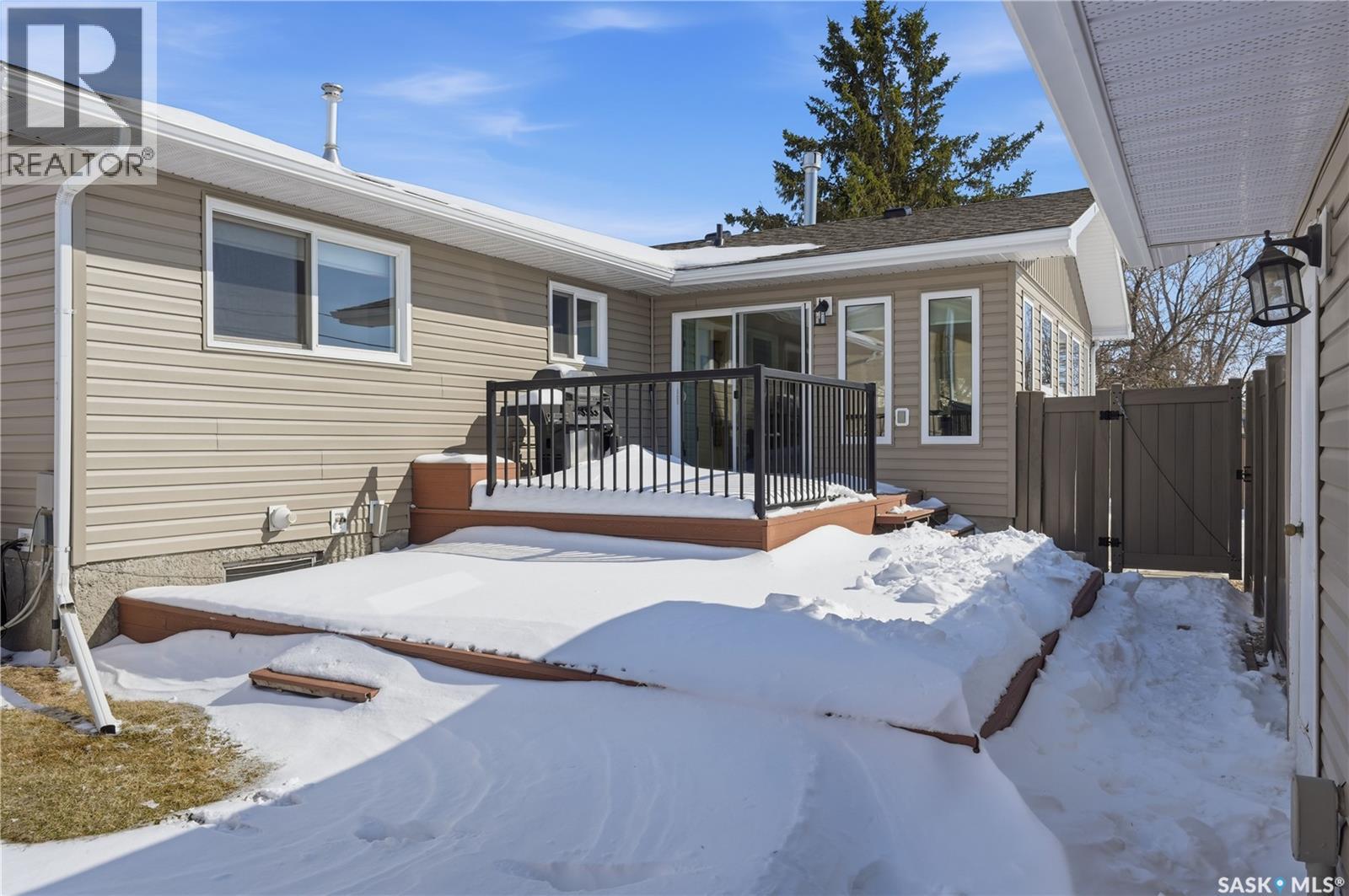 5 Morin Crescent, Gravelbourg, Saskatchewan  S0H 1X0 - Photo 50 - SK033906