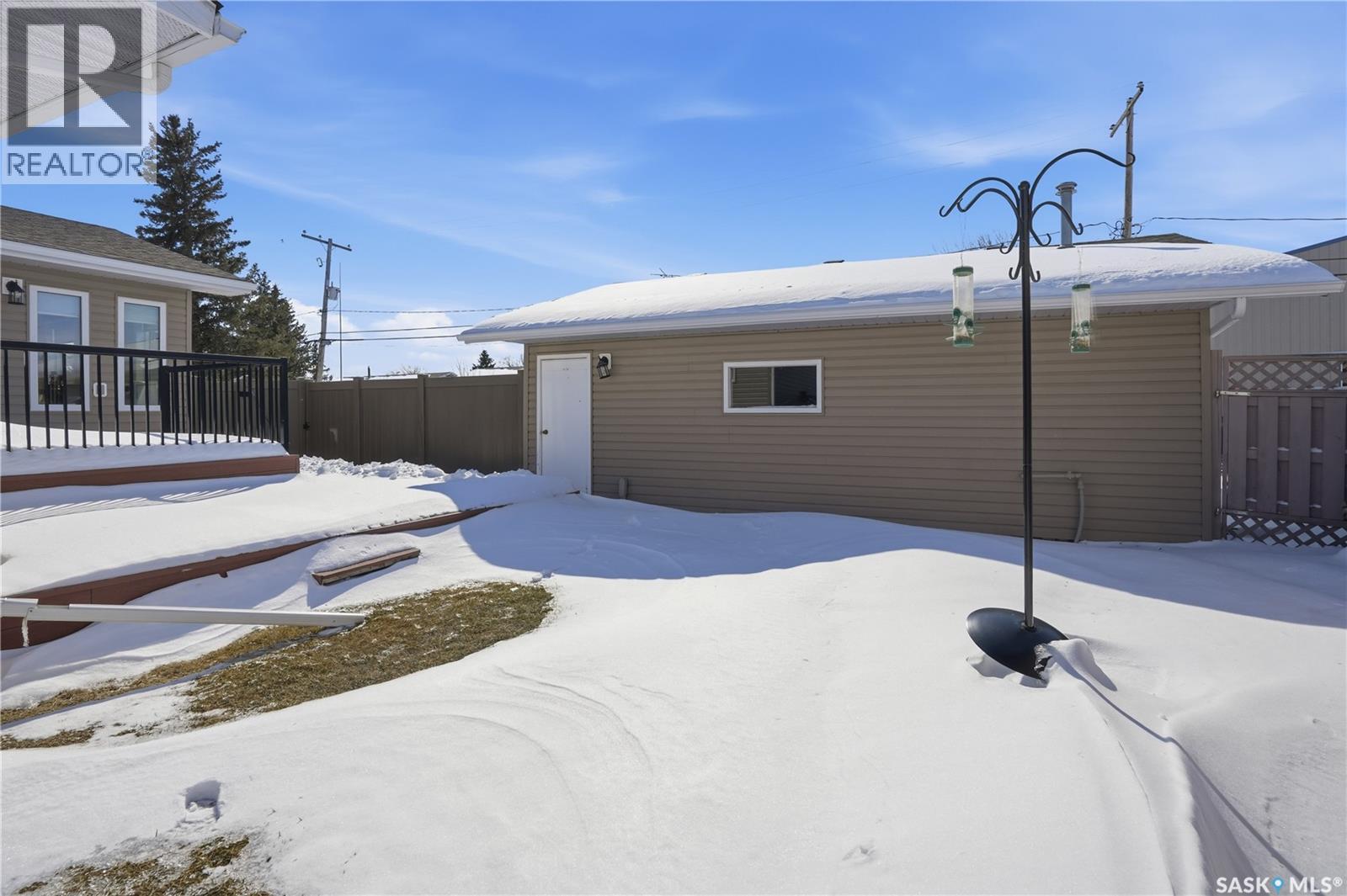 5 Morin Crescent, Gravelbourg, Saskatchewan  S0H 1X0 - Photo 53 - SK033906