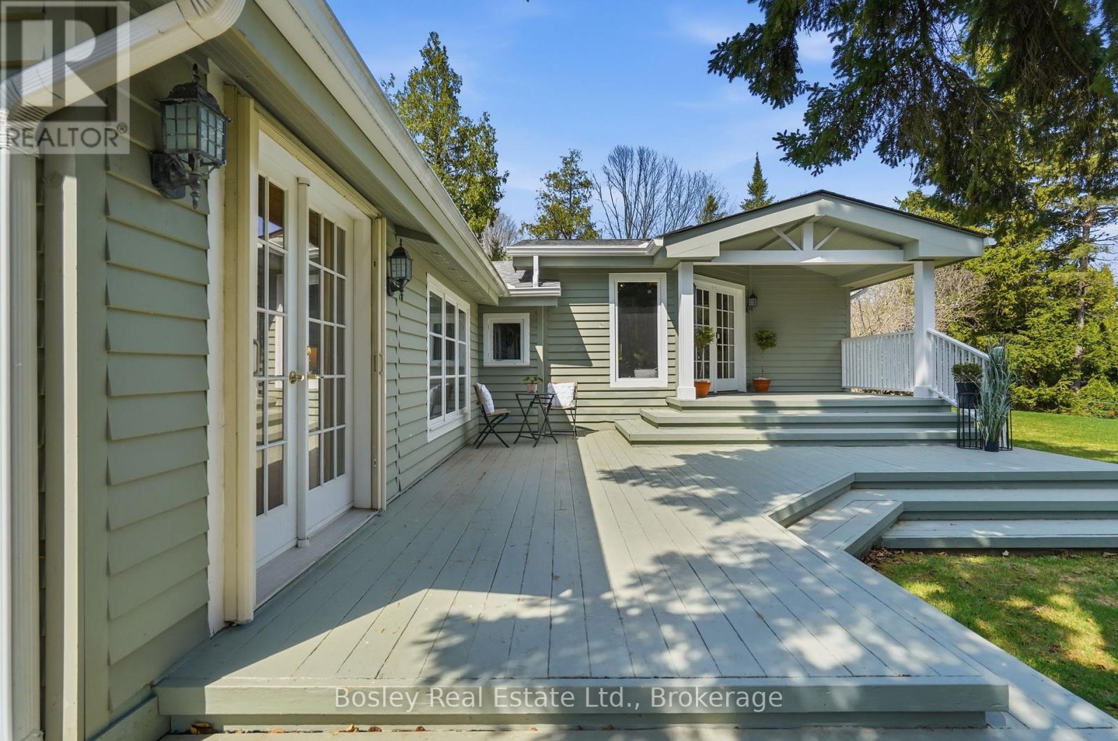 150 ST MORITZ CRESCENT, Blue Mountains, Ontario