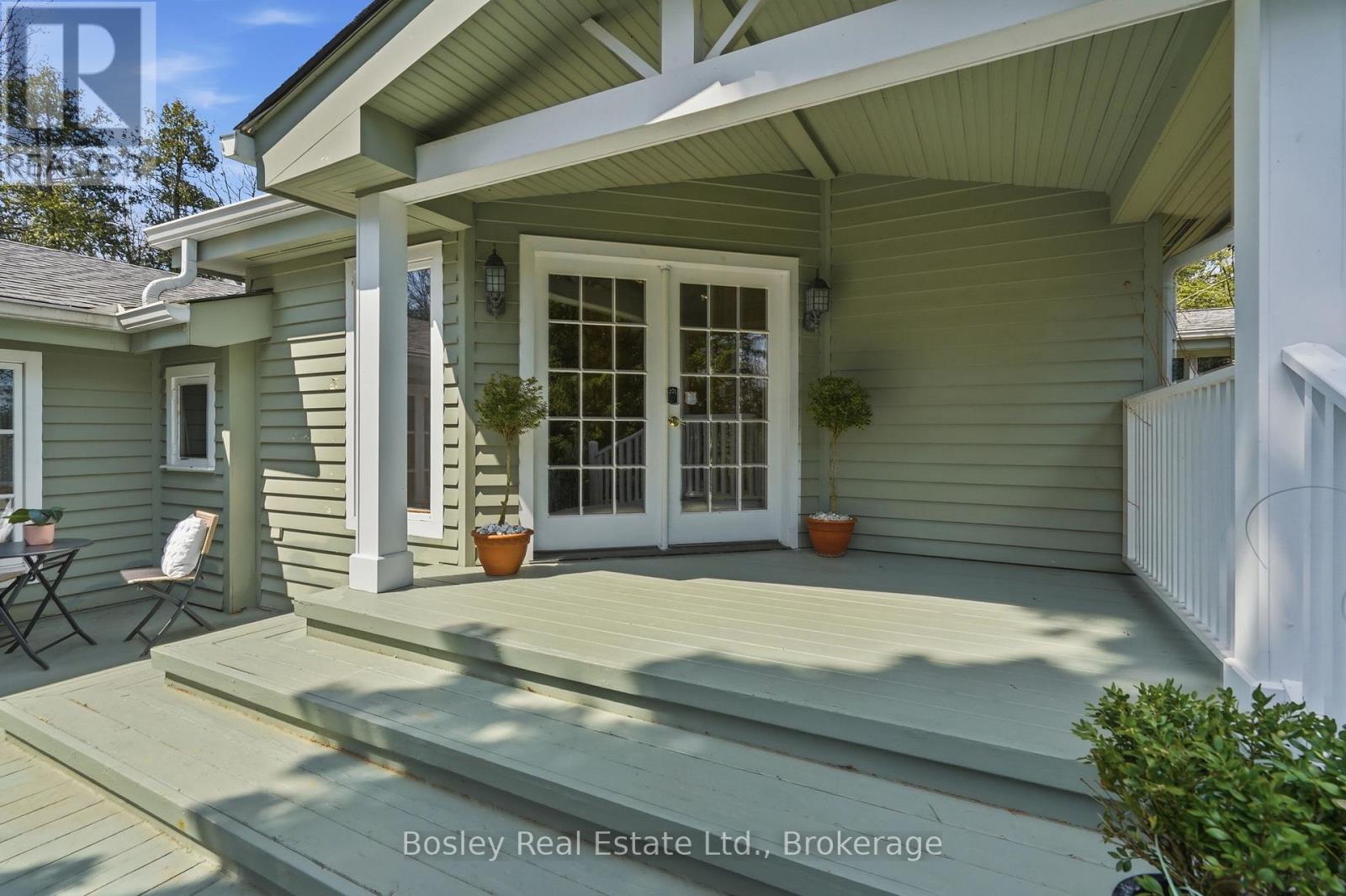 150 St Moritz Crescent, Blue Mountains, Ontario  L9Y 0S6 - Photo 3 - X13049254