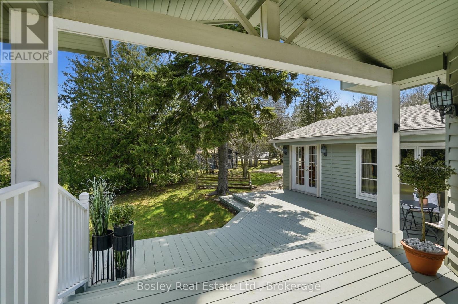 150 St Moritz Crescent, Blue Mountains, Ontario  L9Y 0S6 - Photo 4 - X13049254