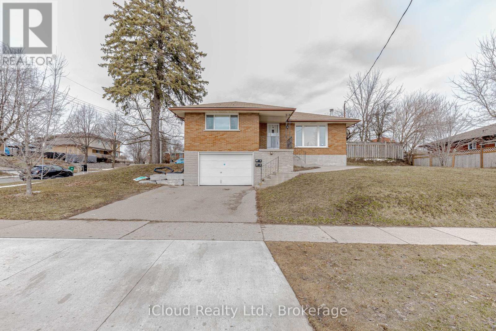 28 Hoffman Street, Kitchener, Ontario  N2M 3M7 - Photo 2 - X13049458