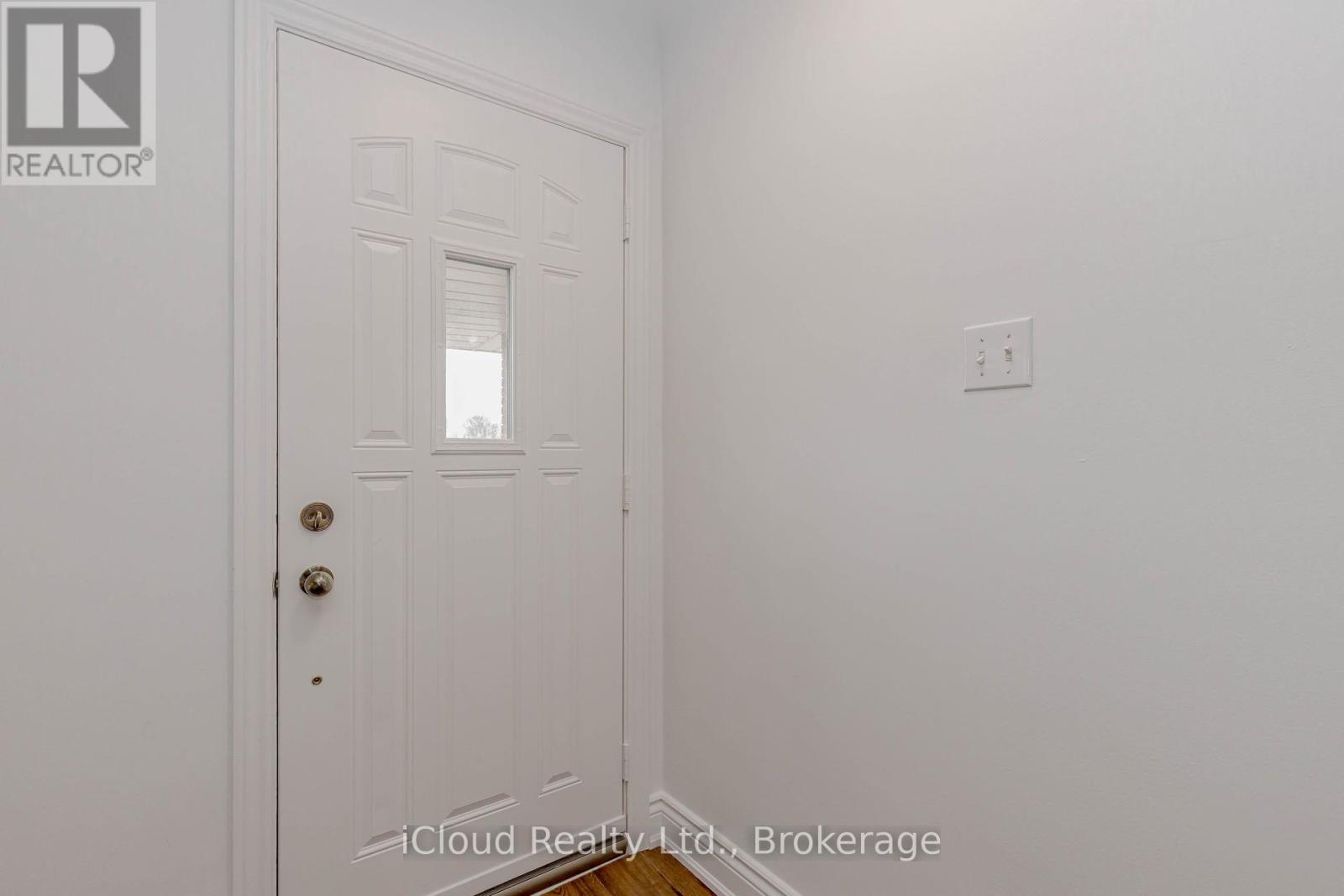 28 Hoffman Street, Kitchener, Ontario  N2M 3M7 - Photo 6 - X13049458