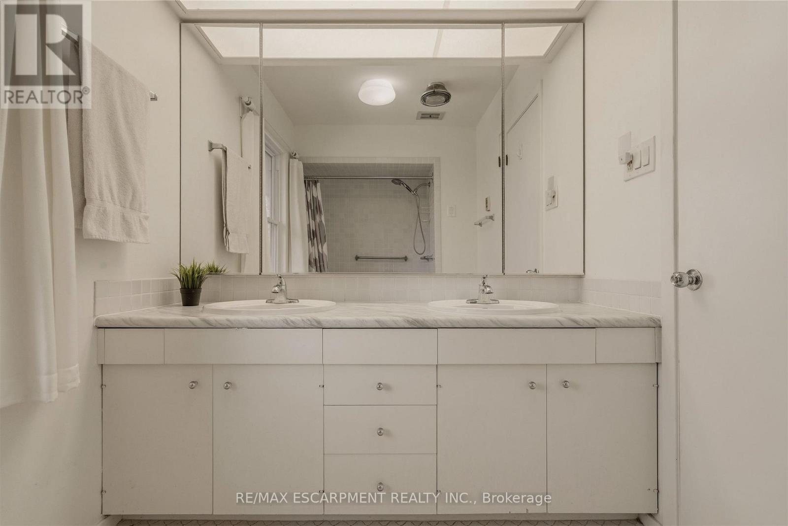 88 Bertram Drive, Hamilton, Ontario  L9H 4T7 - Photo 35 - X13049478