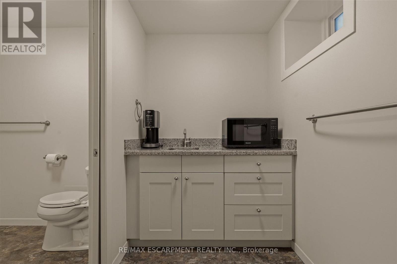 88 Bertram Drive, Hamilton, Ontario  L9H 4T7 - Photo 42 - X13049478