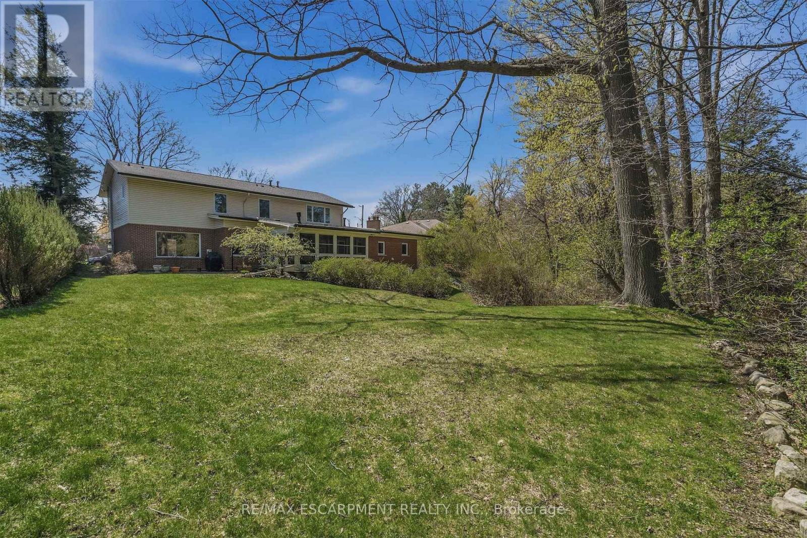 88 Bertram Drive, Hamilton, Ontario  L9H 4T7 - Photo 46 - X13049478