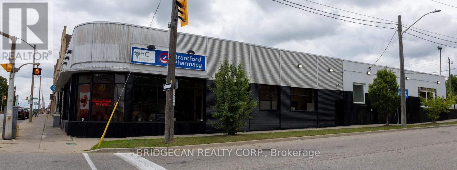 347 Colborne Street, Brantford, Ontario  N3S 3N2 - Photo 3 - X13049504