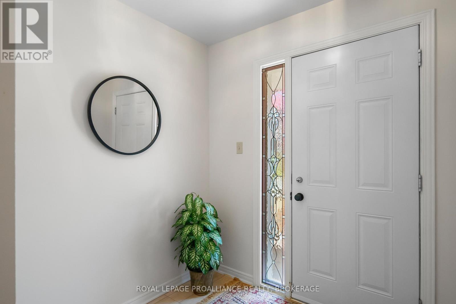 66 - 1 Place D'armes, Kingston, Ontario  K7K 6S4 - Photo 2 - X12758864