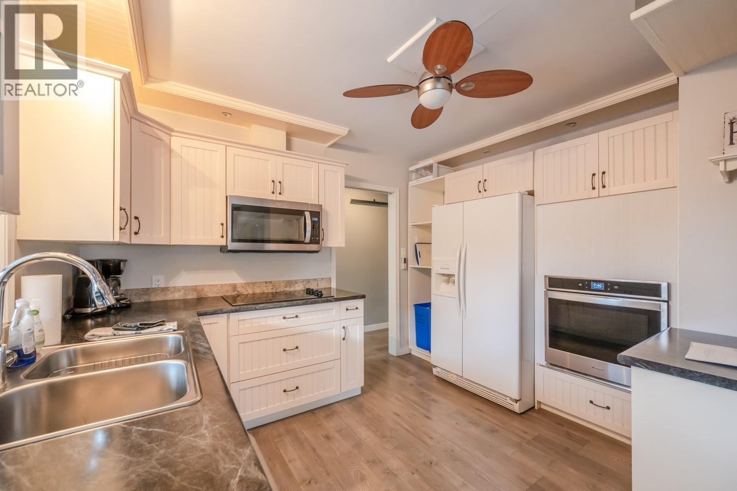 1524 Ridgedale Avenue, Penticton, British Columbia  V2A 2S4 - Photo 10 - 10384866