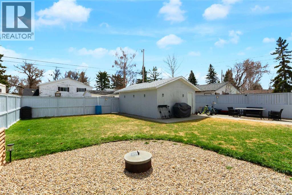 305 3 Street S, Vulcan, Alberta  T0L 2B0 - Photo 30 - A2305501