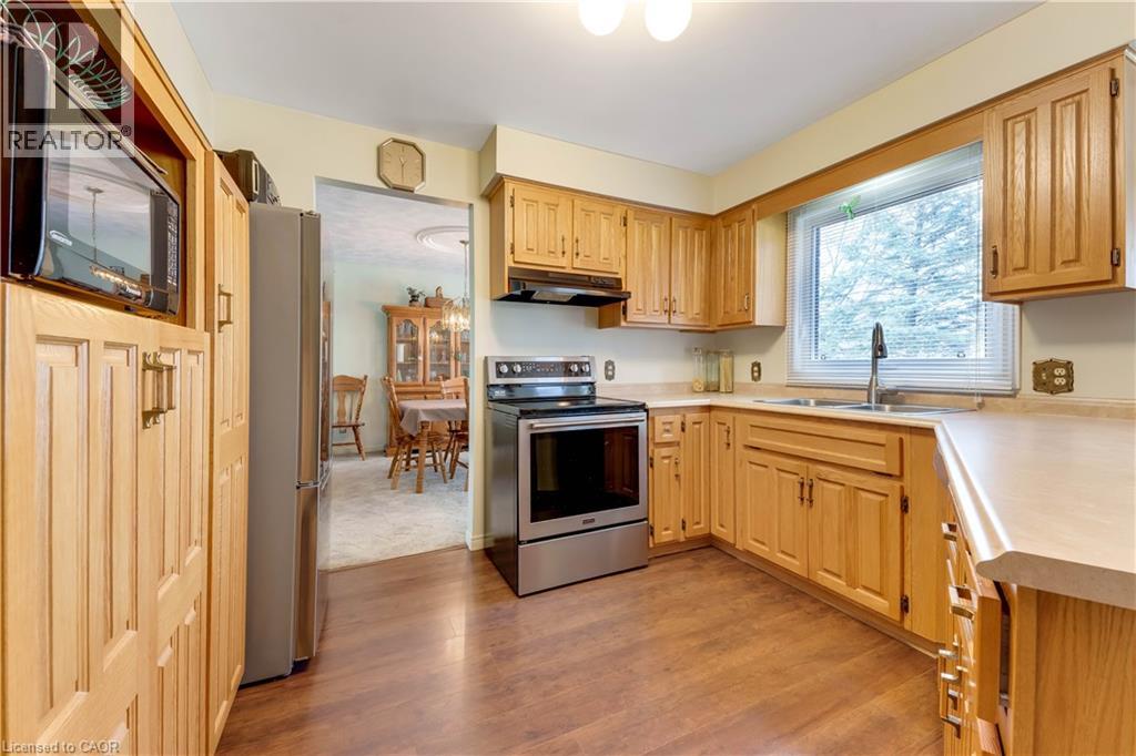 11 Darlington Place, Kitchener, Ontario  N2A 3M3 - Photo 10 - 40818883