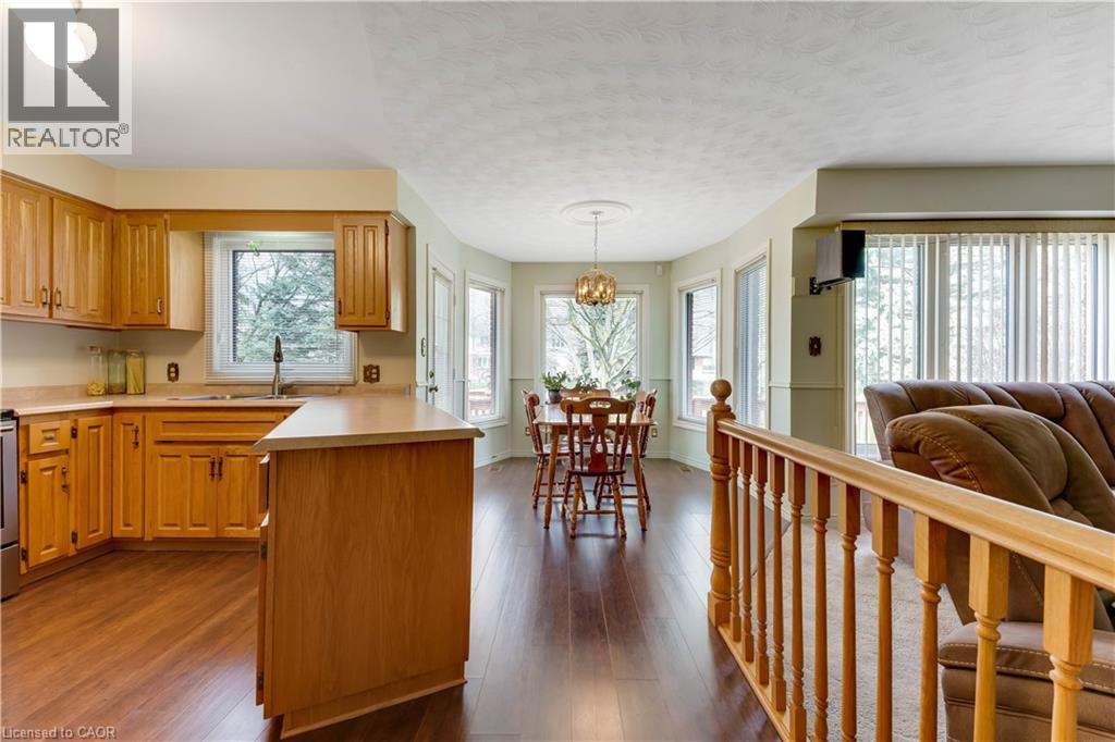 11 Darlington Place, Kitchener, Ontario  N2A 3M3 - Photo 9 - 40818883