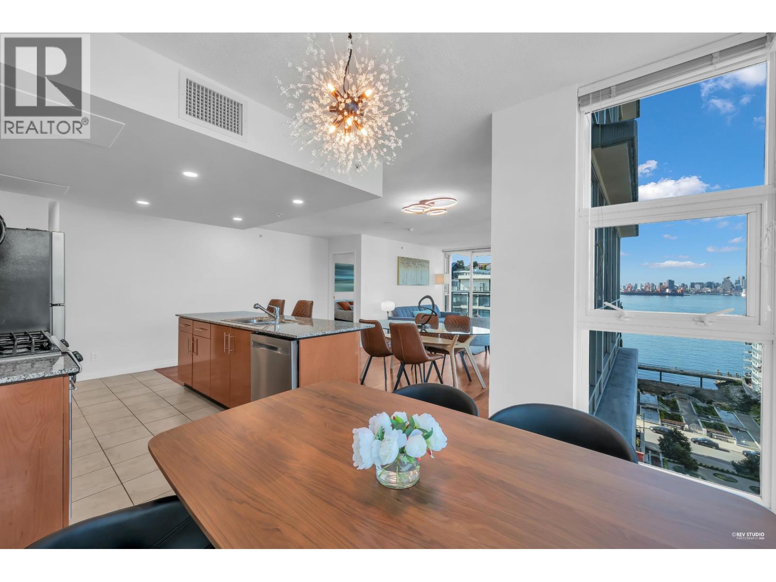 1206 188 E Esplanade, North Vancouver, British Columbia  V7L 4Y1 - Photo 10 - R3116155