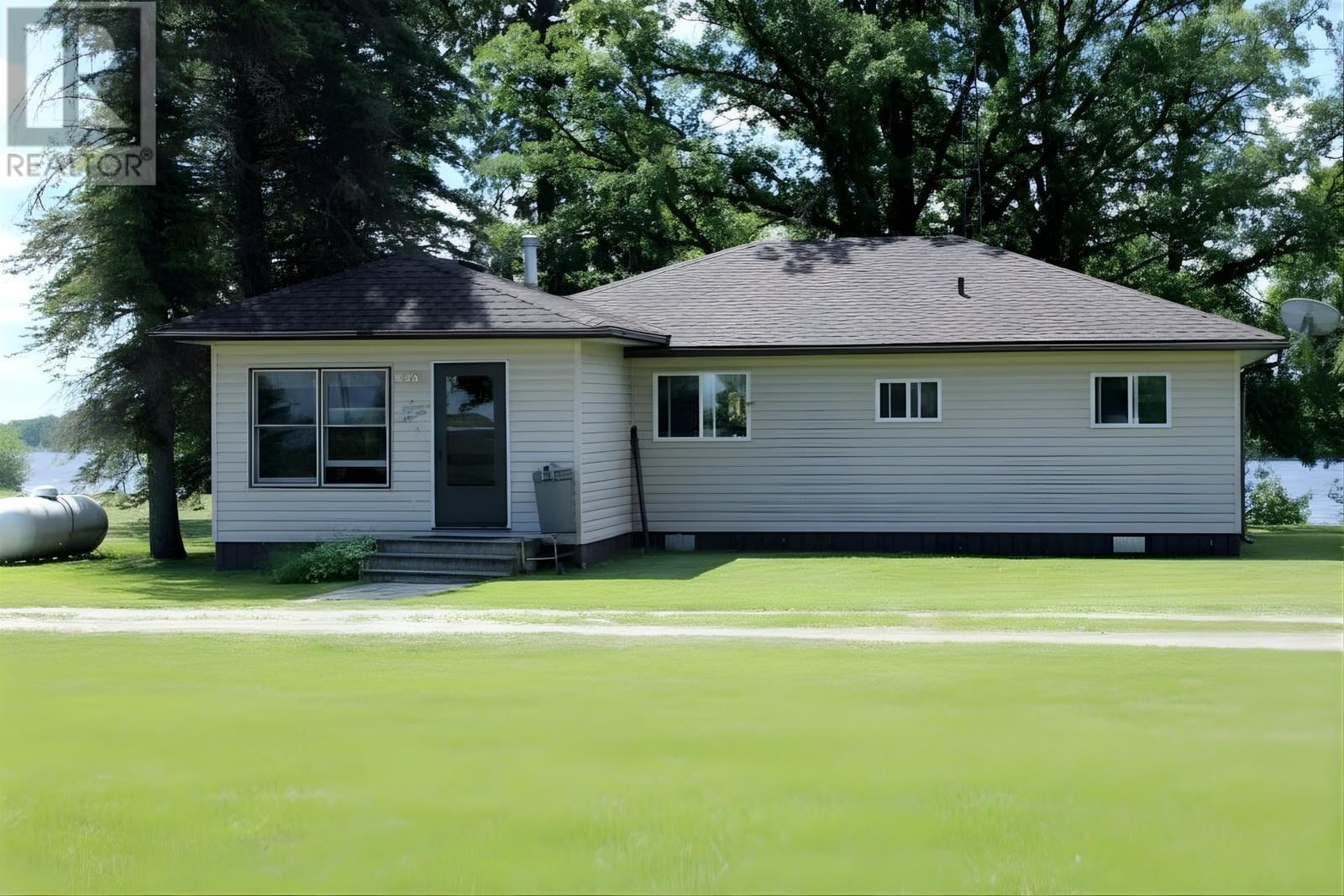 194 River Rd, Rainy River, Ontario  P0W 1L0 - Photo 1 - TB2600687