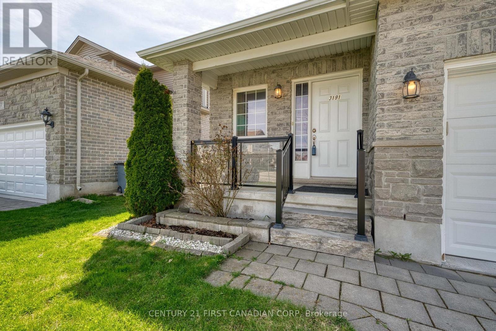 3191 Singleton Avenue, London South, Ontario  N6L 0B8 - Photo 4 - X13049594