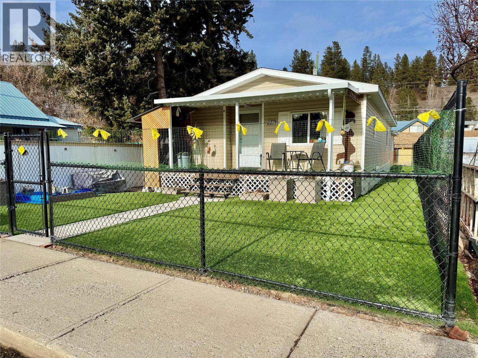 227 Angela Avenue, Princeton, British Columbia  V0X 1W0 - Photo 1 - 10374748