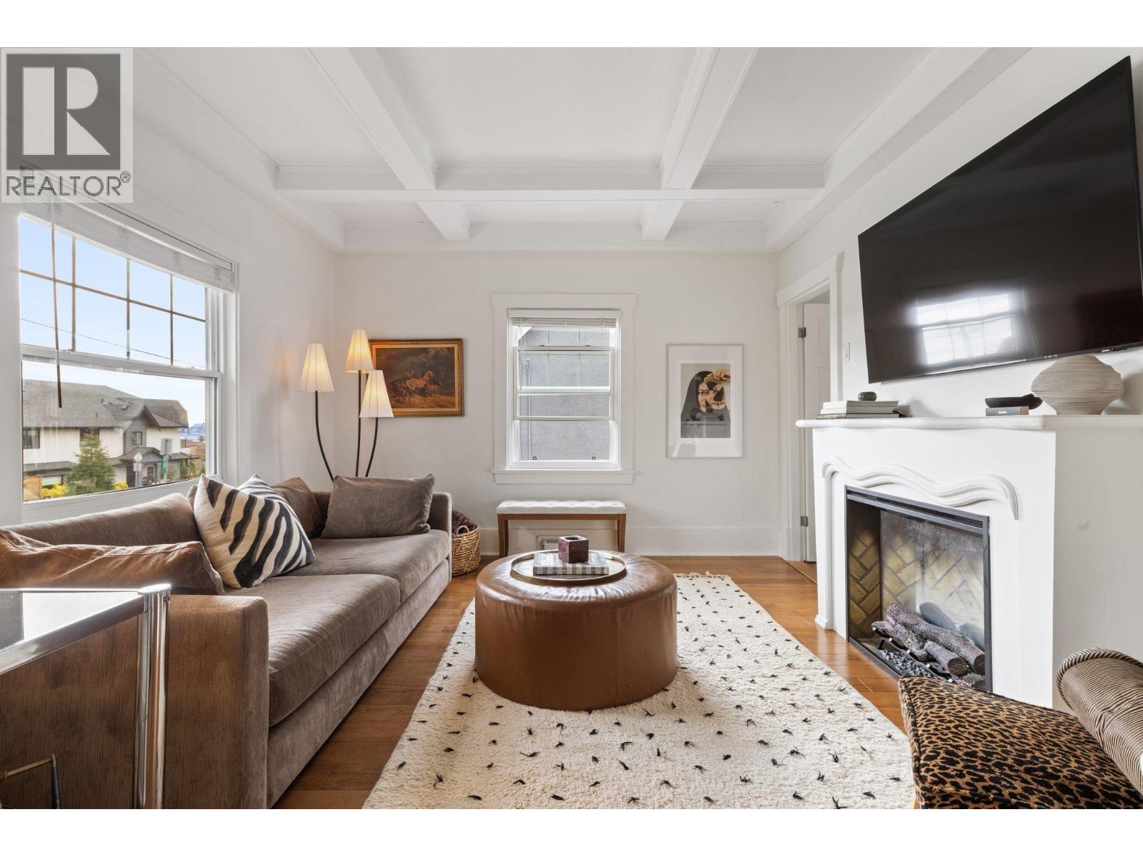 737-745 St. Andrews Avenue, North Vancouver, British Columbia  V7L 3L1 - Photo 25 - R3113769