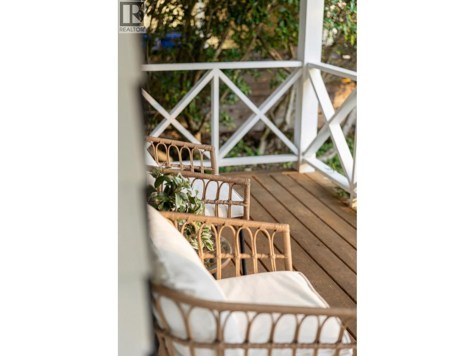 737-745 St. Andrews Avenue, North Vancouver, British Columbia  V7L 3L1 - Photo 18 - R3113769