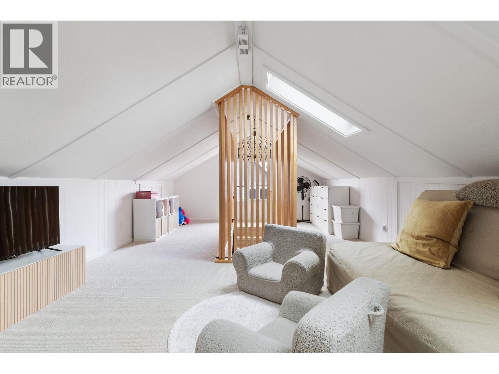 737-745 St. Andrews Avenue, North Vancouver, British Columbia  V7L 3L1 - Photo 35 - R3113769