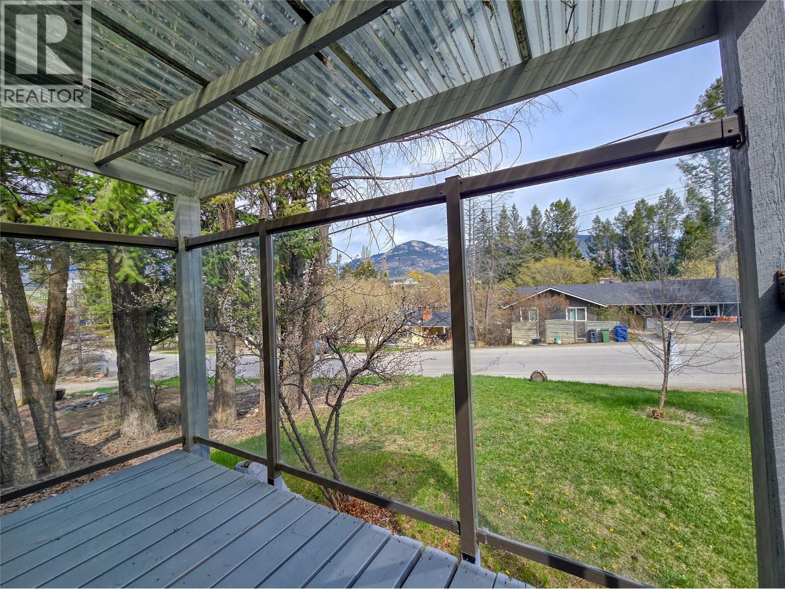 1502 10th Avenue, Invermere, British Columbia  v0a 1k0 - Photo 8 - 10382138