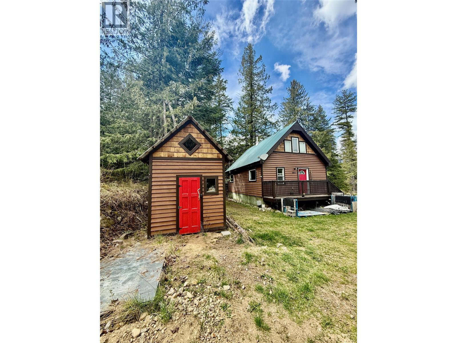 1017 Hume Street, Slocan, British Columbia  V0G 2C0 - Photo 22 - 10384776