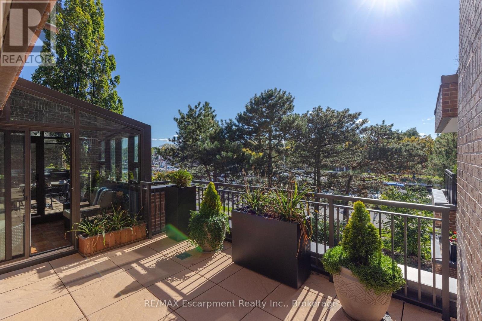 303 - 100 Lakeshore Road E, Oakville, Ontario  L6J 6M9 - Photo 17 - W13049720