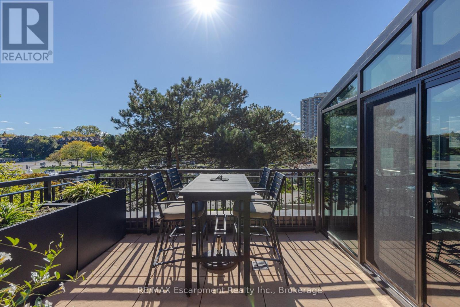 303 - 100 Lakeshore Road E, Oakville, Ontario  L6J 6M9 - Photo 19 - W13049720