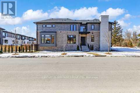 251 OXFORD STREET, Richmond Hill, Ontario
