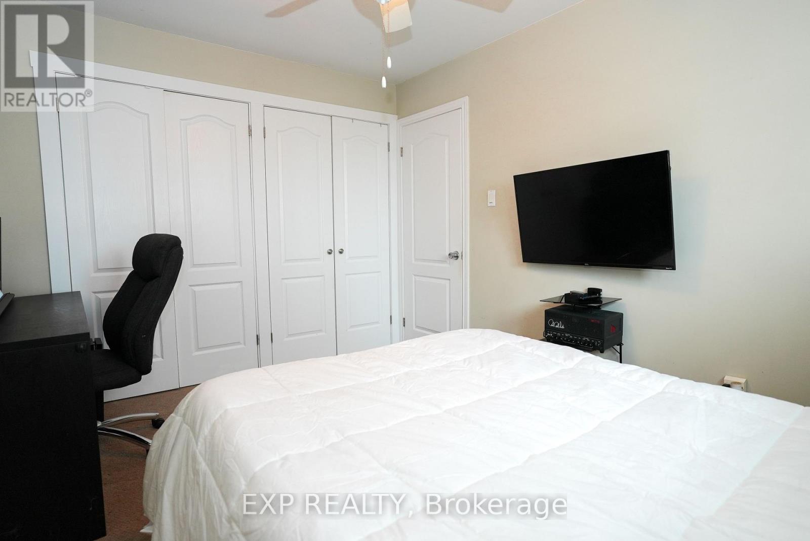 1266 Lakeview Drive, Oakville, Ontario  L6H 2M8 - Photo 22 - W13048806