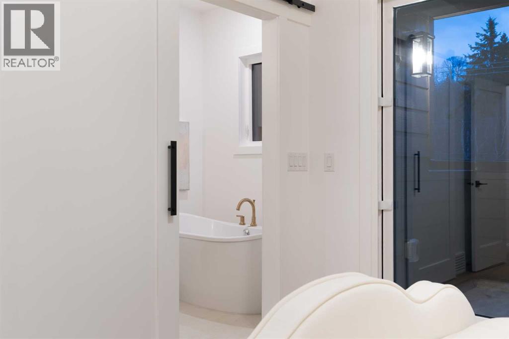 2, 8916 33 Avenue, Calgary, Alberta  T3B 1M6 - Photo 33 - A2300396