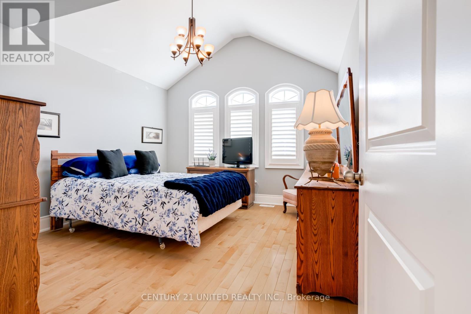 36 Auburn Court, Barrie (Ardagh), Ontario  L4N 6G9 - Photo 27 - S13049608