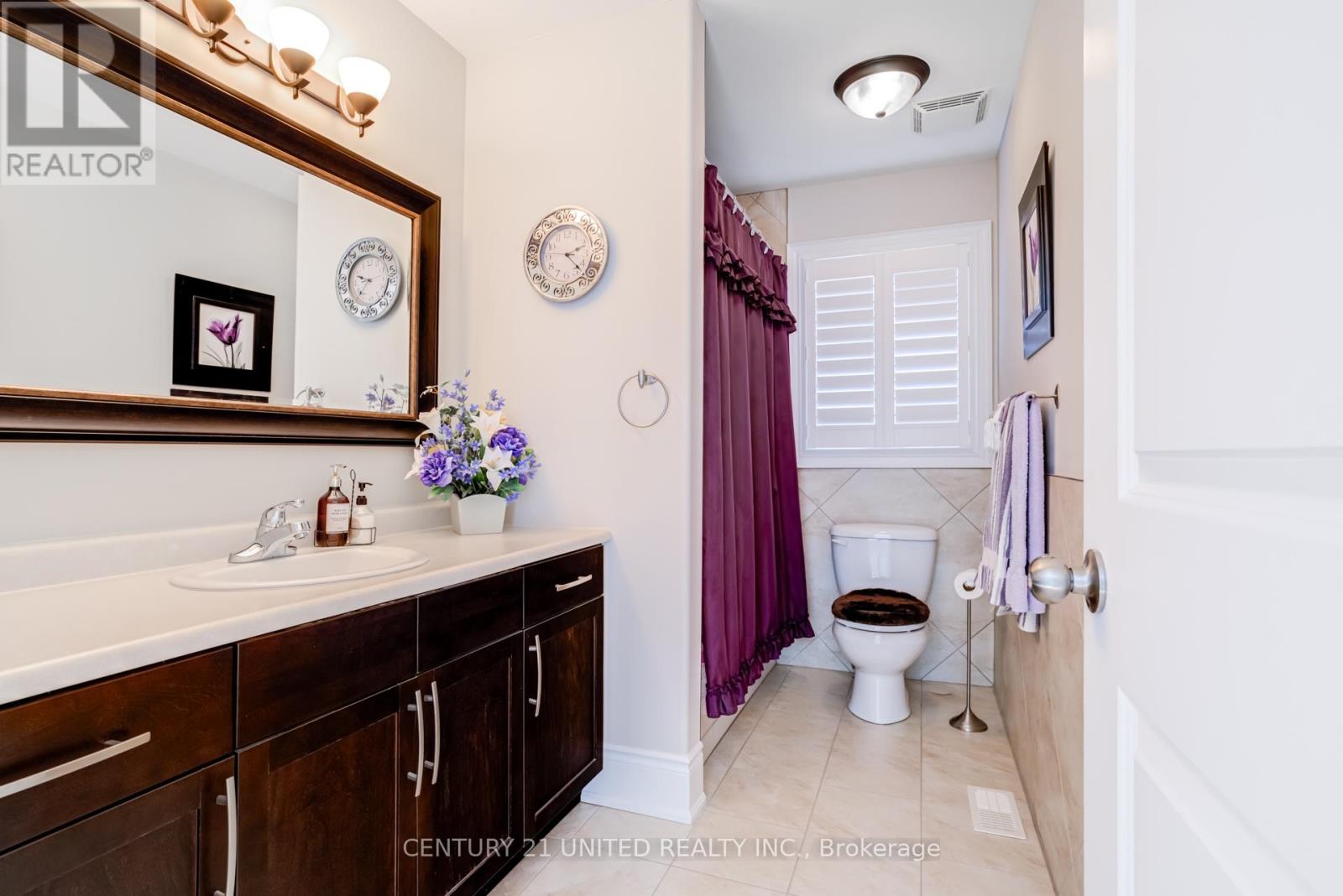 36 Auburn Court, Barrie (Ardagh), Ontario  L4N 6G9 - Photo 28 - S13049608