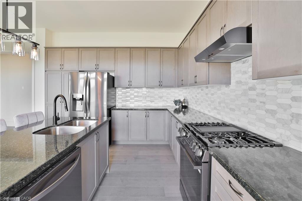 37 North Park Boulevard, Oakville, Ontario  L6M 0W8 - Photo 15 - 40824036