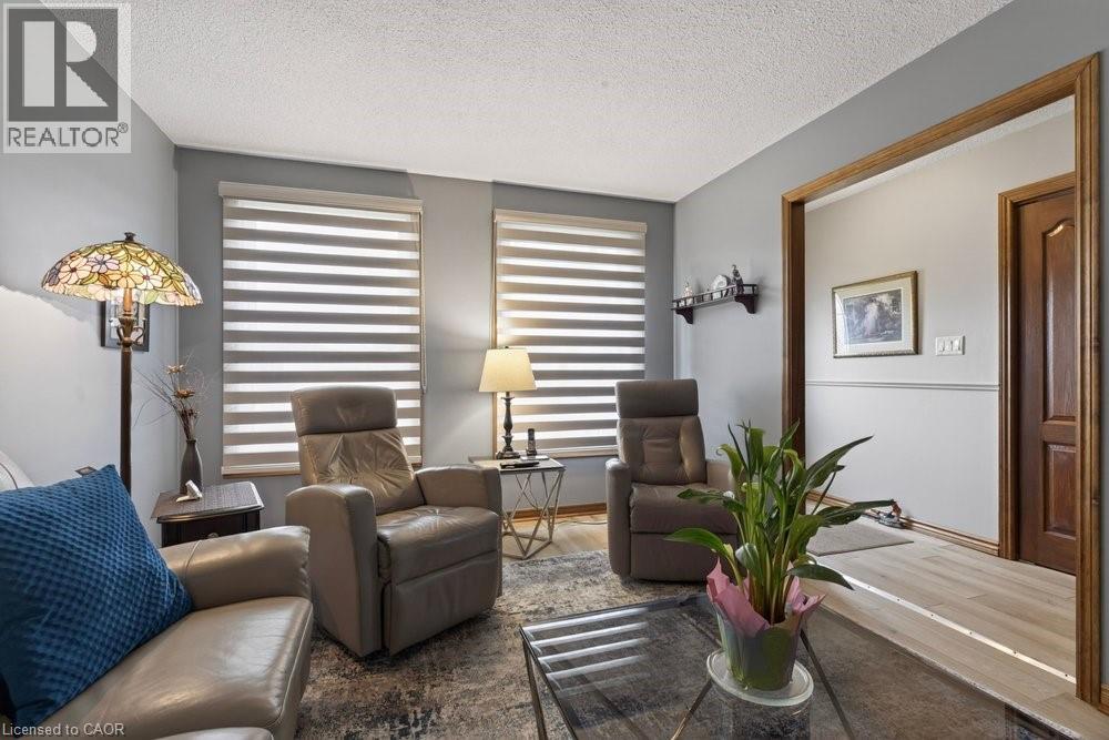 39 Cedardale Avenue, St. Catharines, Ontario  L2P 1B4 - Photo 6 - 40824547