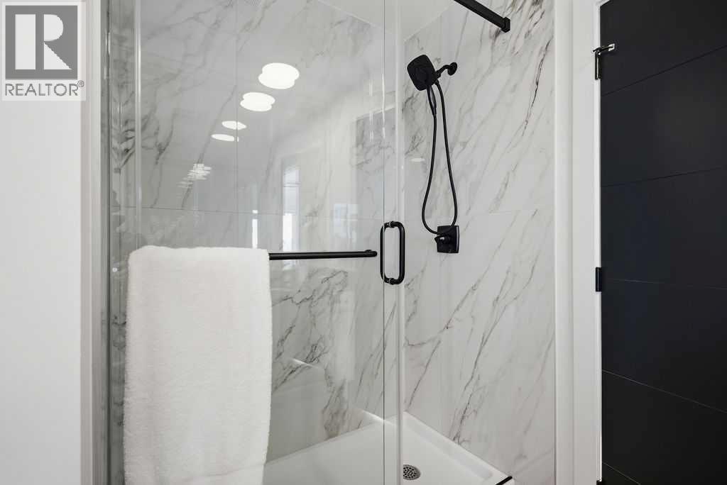 105 Heritage Boulevard, Cochrane, Alberta  T4C 3G8 - Photo 21 - A2299106