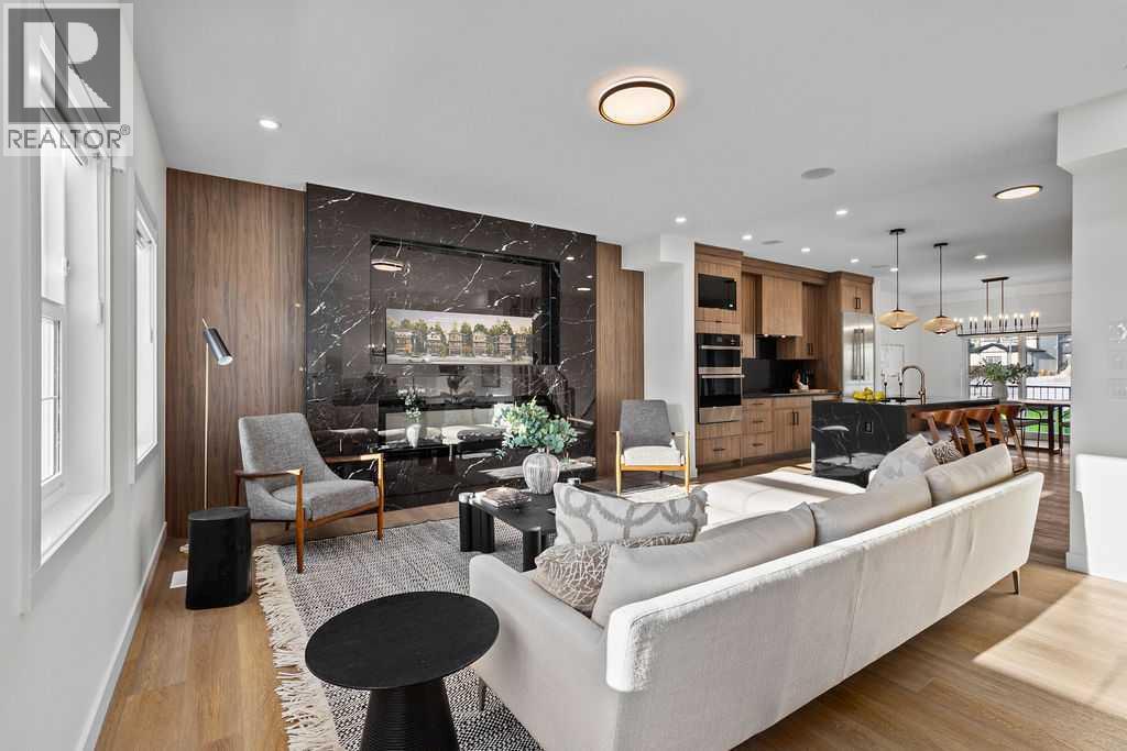 105 Heritage Boulevard, Cochrane, Alberta  T4C 3G8 - Photo 7 - A2299106