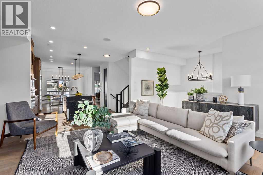 105 Heritage Boulevard, Cochrane, Alberta  T4C 3G8 - Photo 8 - A2299106