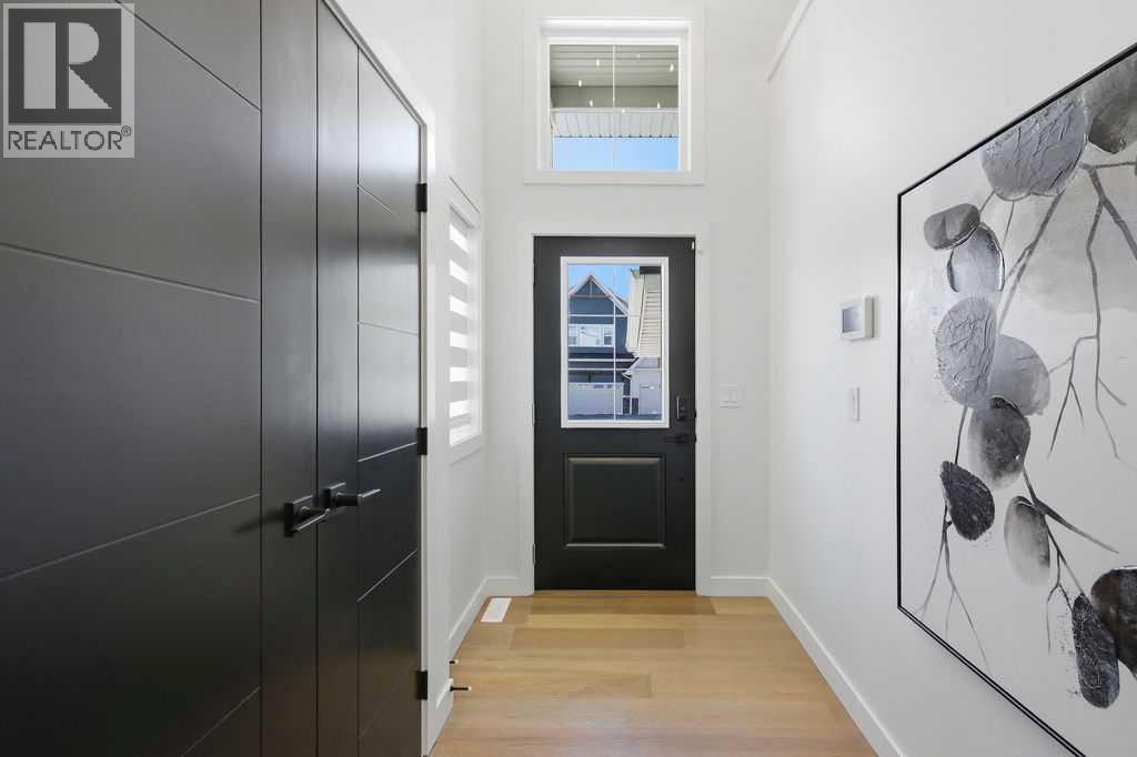 105 Heritage Boulevard, Cochrane, Alberta  T4C 3G8 - Photo 6 - A2299106